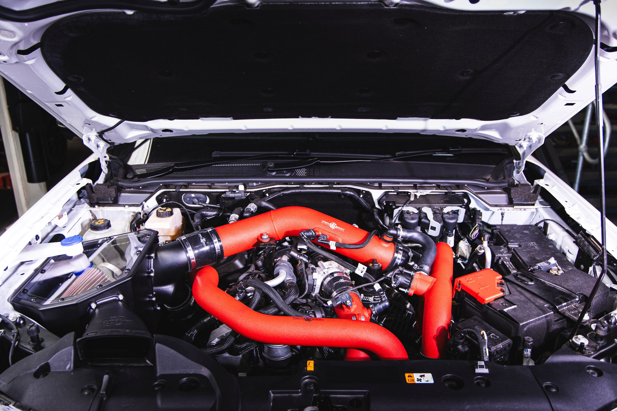 3.5 INCH CROSSOVER PIPE wrinkle red powder coated finish